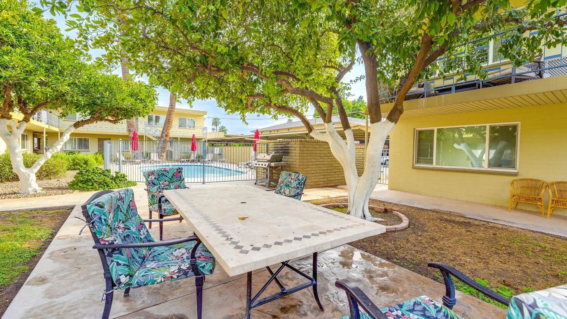 Appartamento Chic Scottsdale Condo With Pool - Walk To Old Town! Stati Uniti